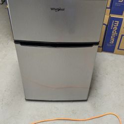 Whirlpool Mini Fridge