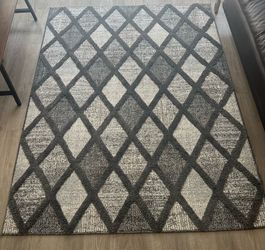 RUG PICK UP ONLY! GRAY AREA RUG!!! ONLY $10