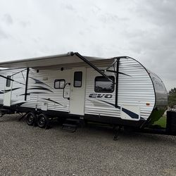 2016 EVO BY FOREST RIVER MODEL T2850 WITH BUNK BEDS
