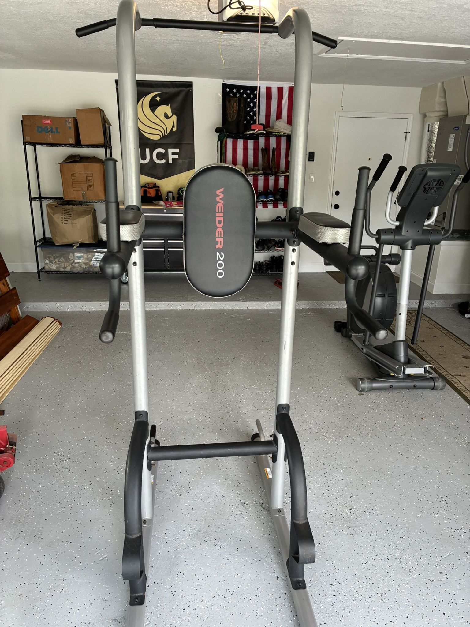 Weirder Power Tower - Ab Crunches, Pull-ups.