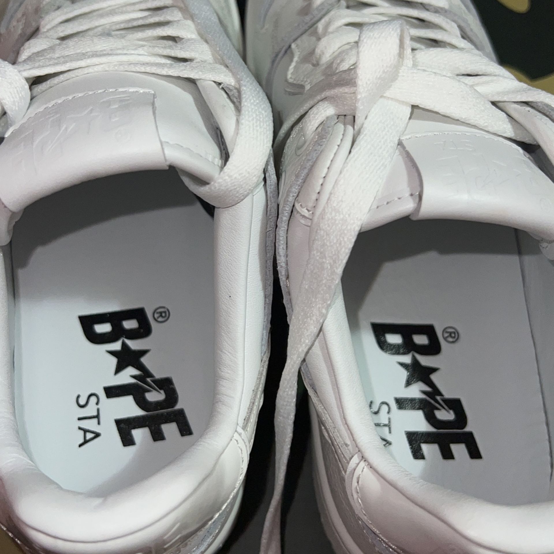 A BATHING APE BAPE STA low-top trainers. Size 7M/8W for Sale in
