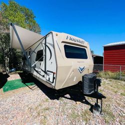 2017 Forest River Flagstaff RV Camper Traila 