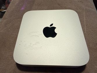 Apple Mac mini (Late 2014) Model A1347 EMC 2840 1,4 GHz Intel Core i5 4 GB 251 Flash Drive macOS Sierra Version 10.12.6