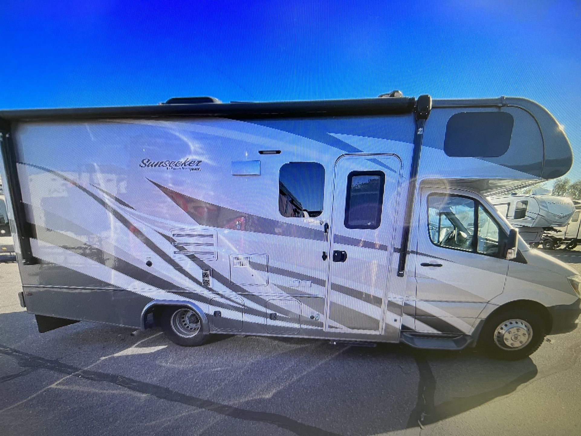 2018 SUNSEEKER MBS 2400W