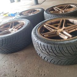 4 RIMS and Tires 22"  $1500