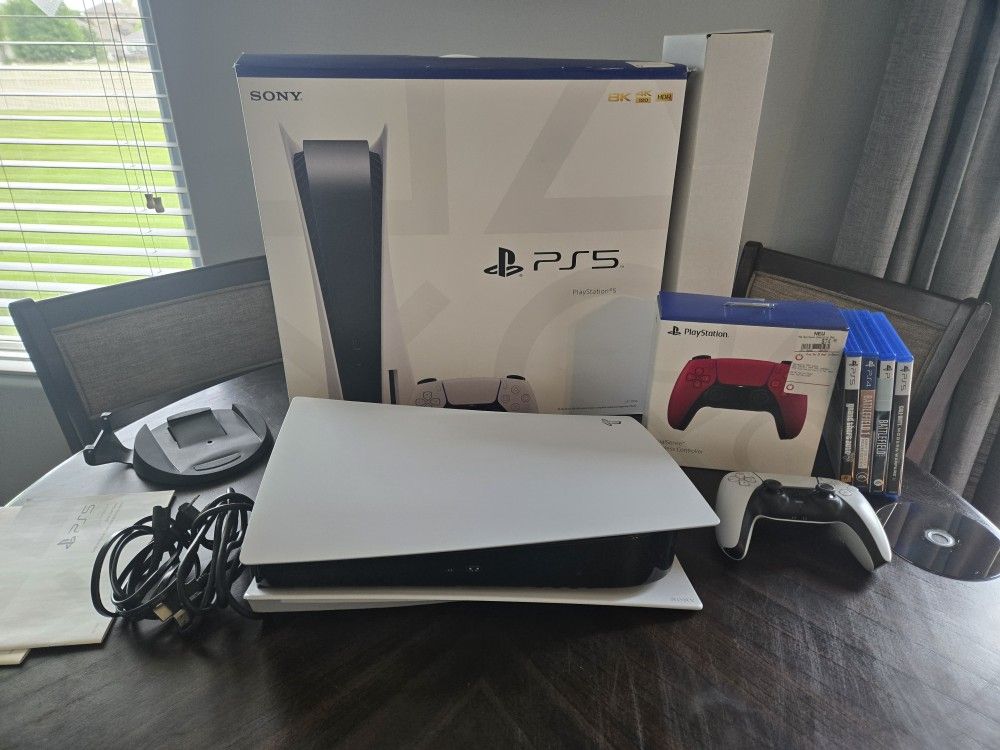PS5 Playstation 5 Disc 825GB, 2 Controllers, 5 Games