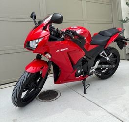 Honda cbr300r
