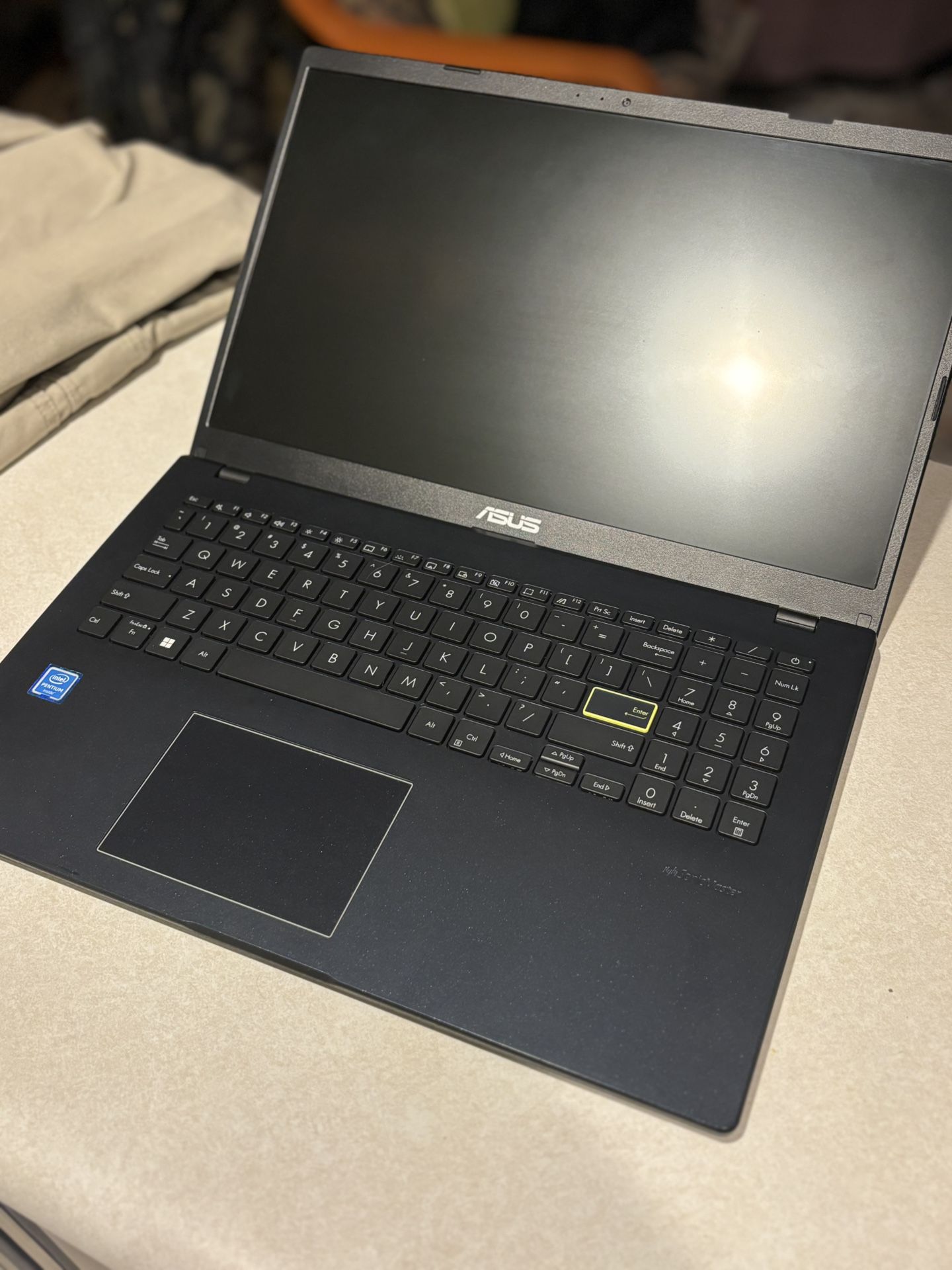 ASUS E510 Laptop