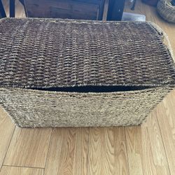 Handwoven Rattan Wicker Storage Basket with Lid