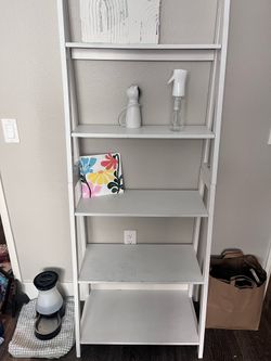 5-tier ladder bookshelf
