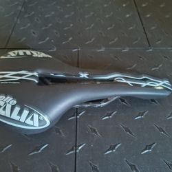 Bicycle Saddle
