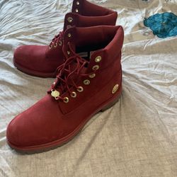 Red  timberlands