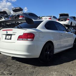 2010 BMW 128I E81 PARTING OUT PARTS FOR SALE PARTES