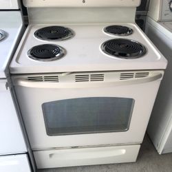 GE Electric Range