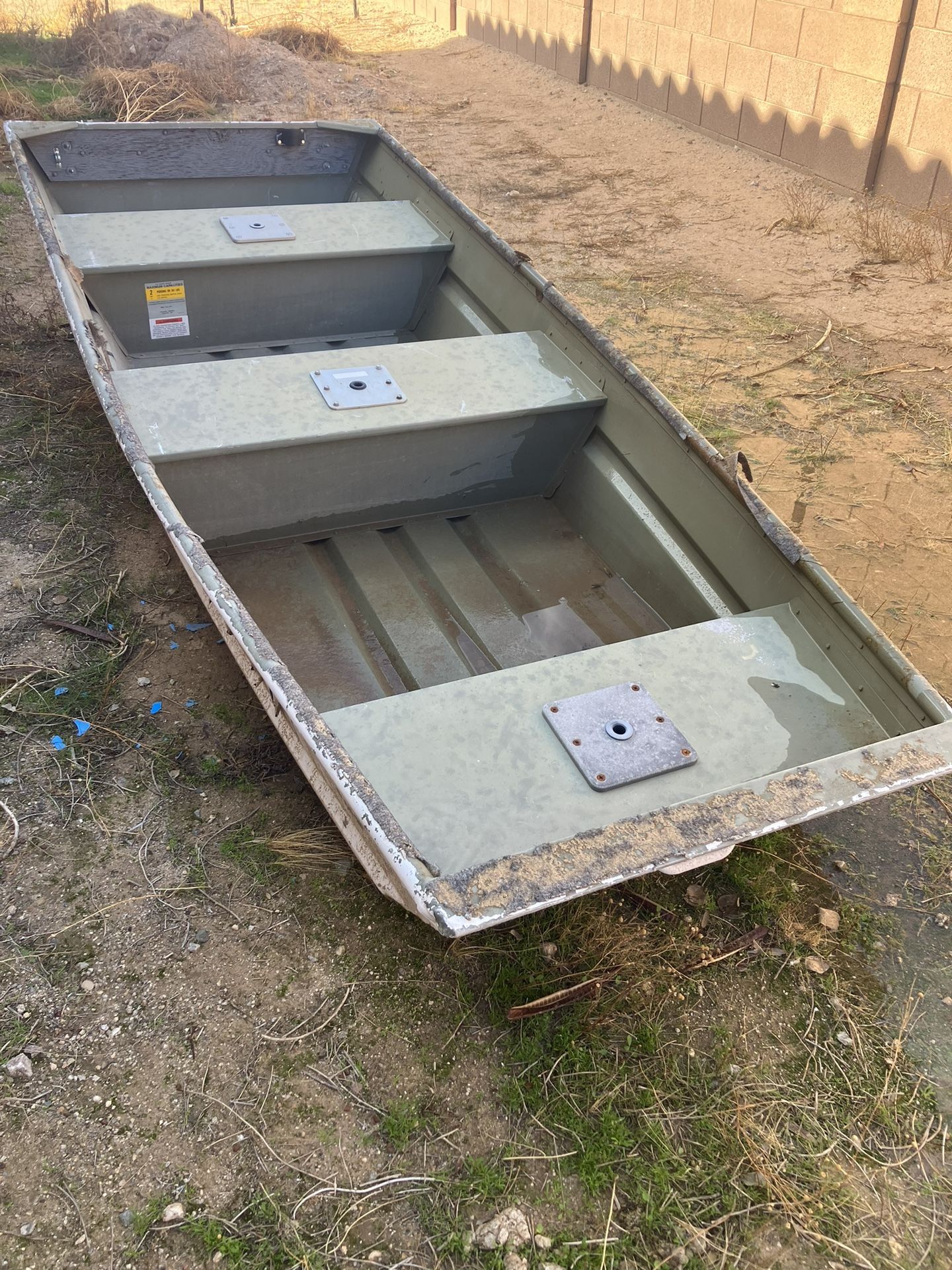 10 Ft’ Jon Boat for Sale in Goodyear, AZ OfferUp