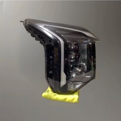 2026 KIA SPORTAGE RIGHT HEADLIGHT USED OEM TWO PROJECTOR 92102-P17 KOREA