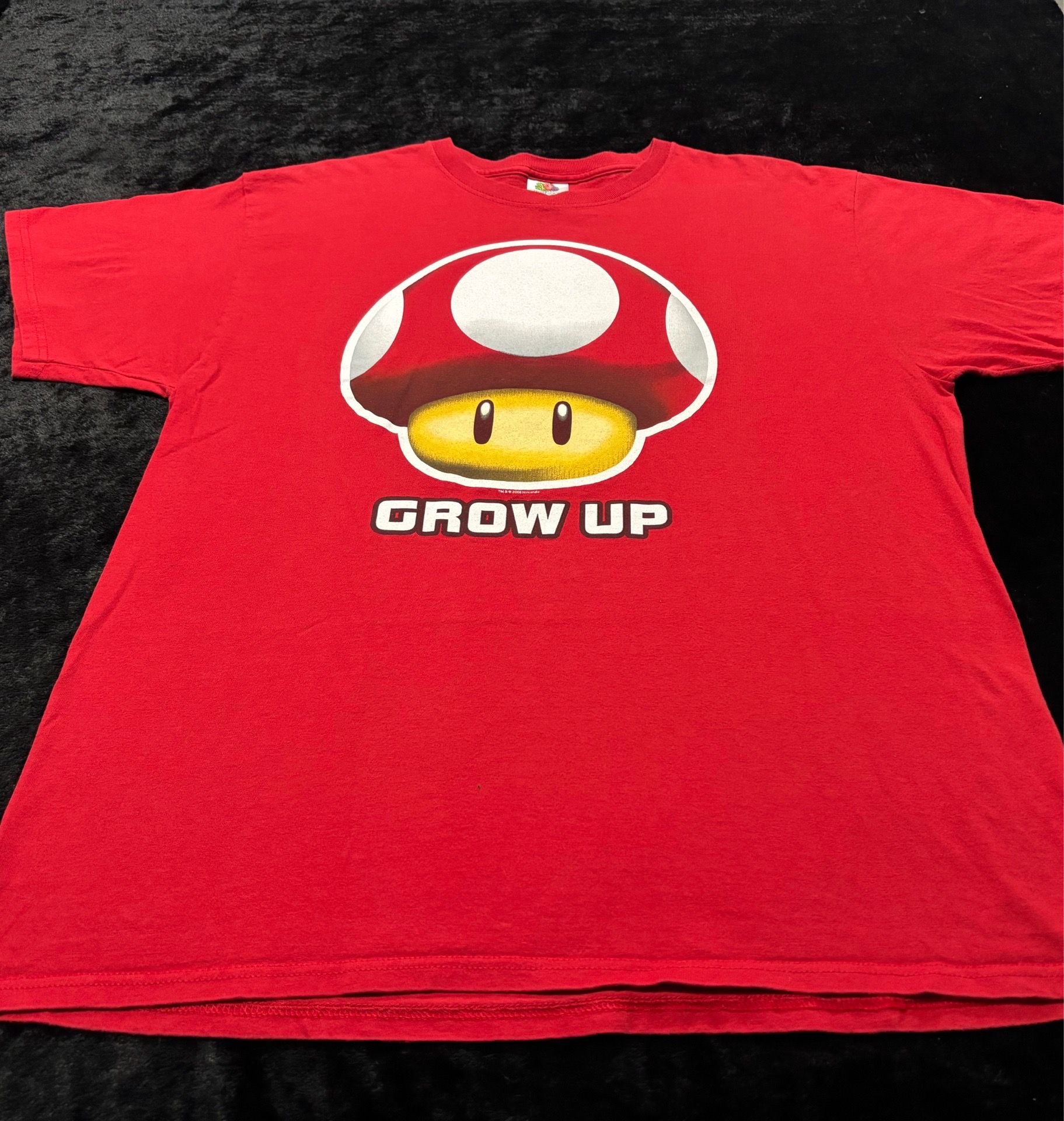 Mens XL Y2K 2011 Super Mario Mushroom Grow Up Tshir