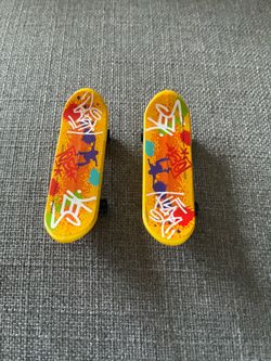 Yellow Graffiti Mini Skateboard Set