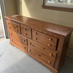 2 Piece Dresser Set 