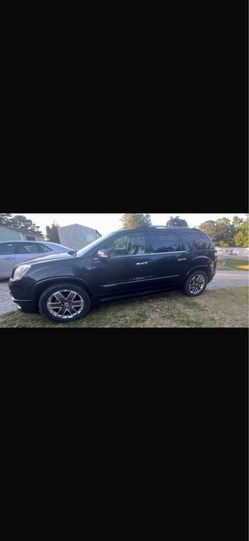 2011 GMC Acadia