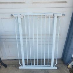 Pet / Child gate