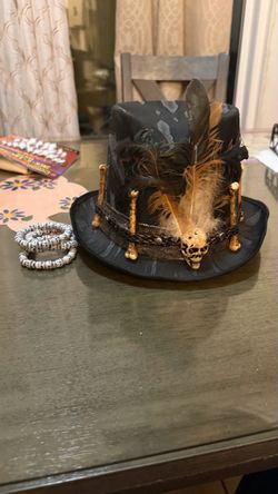 Dr.Facilier hat