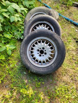 BMW 325I E30 Bottlecap Rims Tires