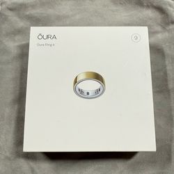 Oura Ring 4 Size 9 In Gold