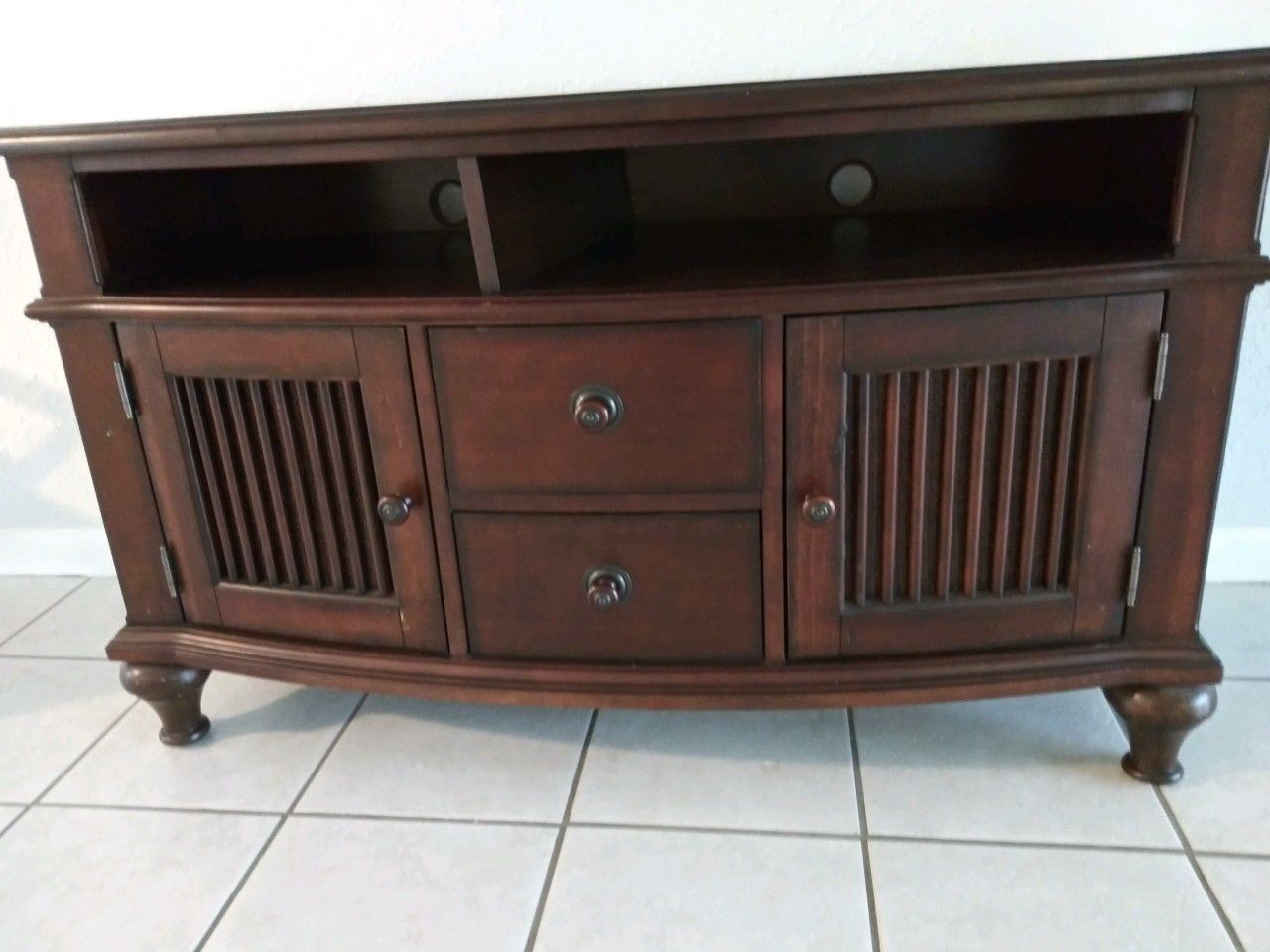 TV Stand/Cabinet