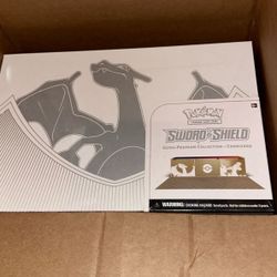 Charizard Ultra Premium Collection