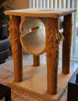 Large Cat Tree Condo with Scratching Posts – 32” Tall