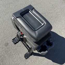 99-07 Chevy Silverado Tahoe Suburban GMC Sierra Yukon Jump Seat Center Console