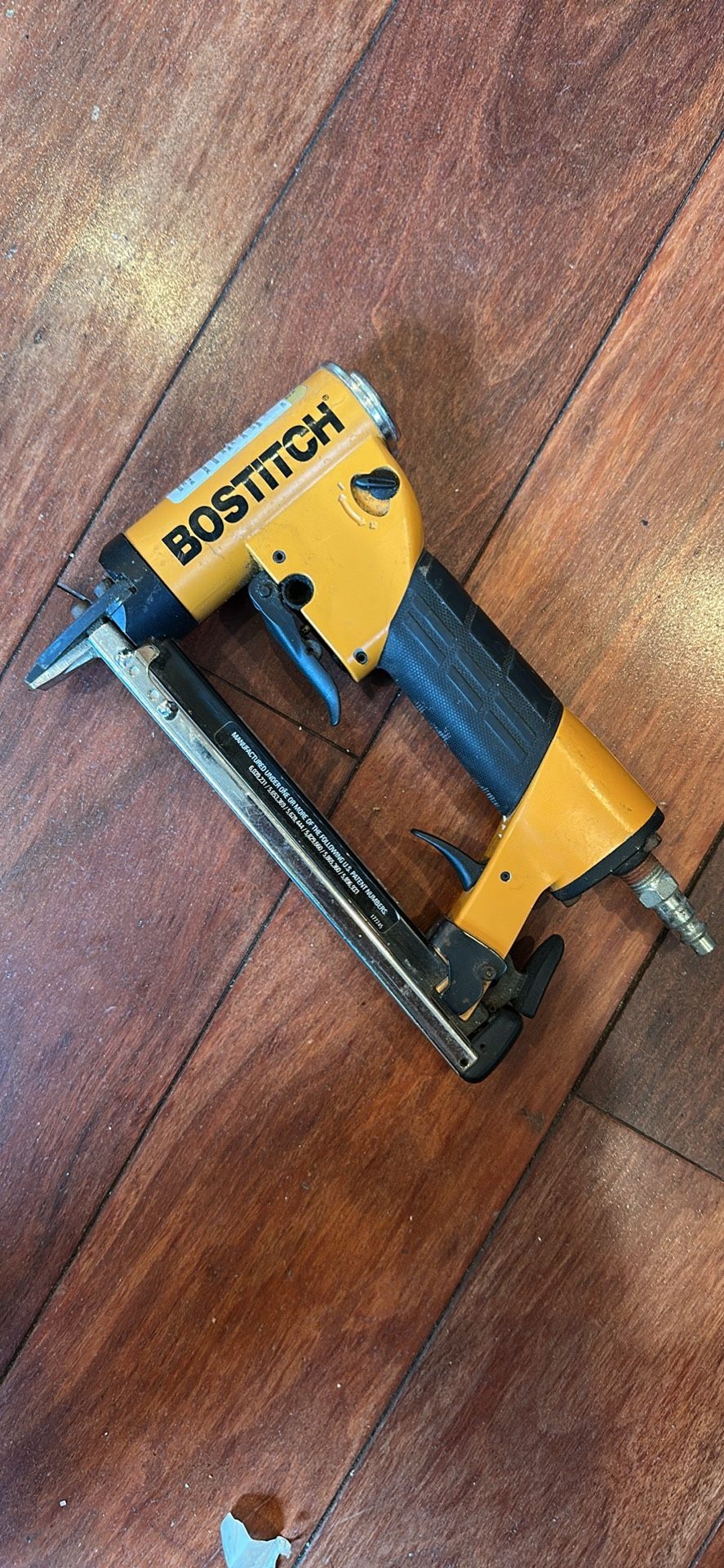 Bostitch 21671B 22 GA Fine Wire Upholstery Stapler, 5/32" to 5/8"