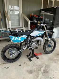 2014 yz 85