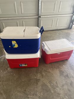 3 coolers size 48 quarter 45 liters 