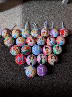 Disney Princess.. Holiday 24 Peace