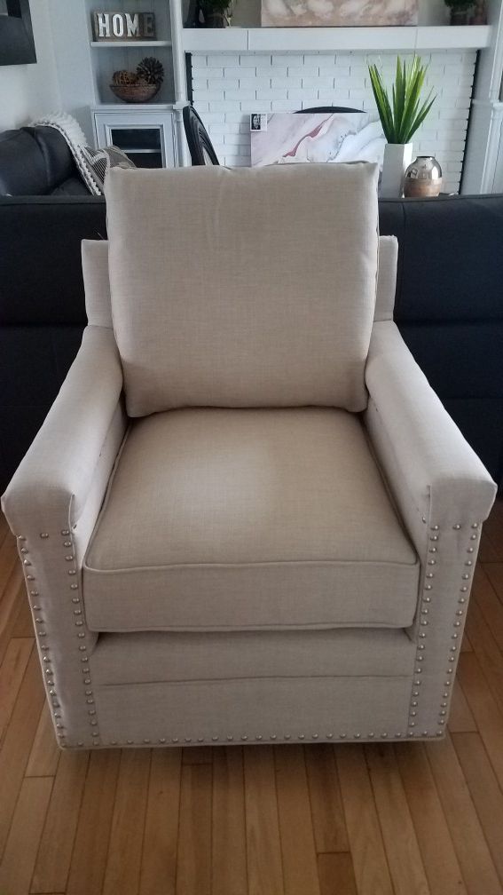 New accent chair