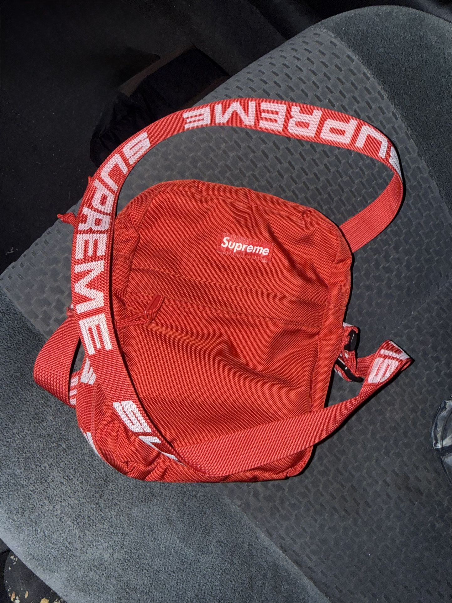 Supreme Shoulder Bag (SS18)