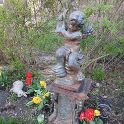 Iron lawn art vintage from lake forest home