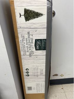 6.5 foot Christmas tree