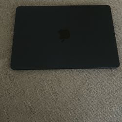 Macbook Air version macOS 15.5