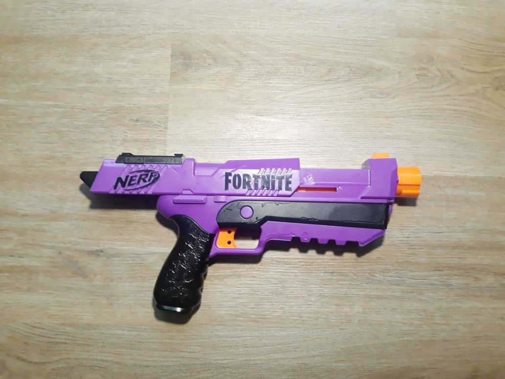 Nerf Fortnite DP-E Blaster Toy
