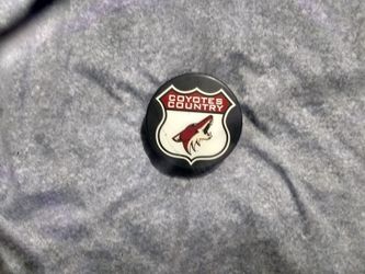 Coyotes Puck