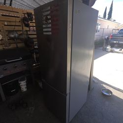 Refrigerator 11.5 Cubic Feet