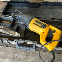 De Walt Reciprocating Saw