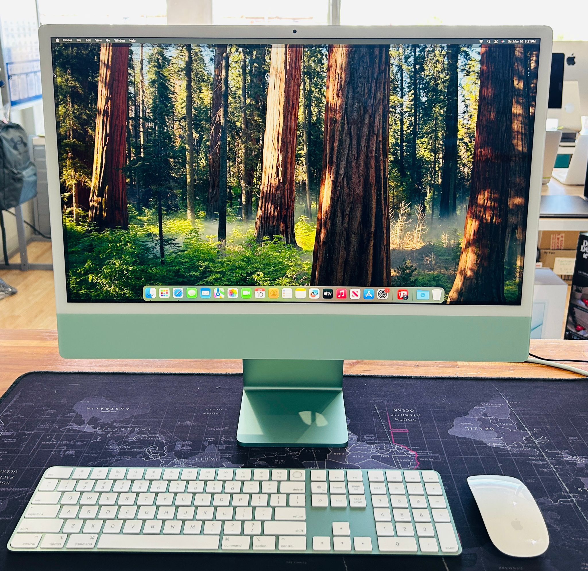 Apple iMac 24” M1 Chip 16GB 256GB IN BOX Like New