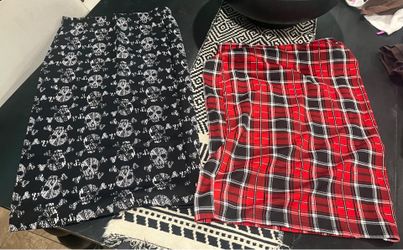 Goth emo skull and plaid skirts set