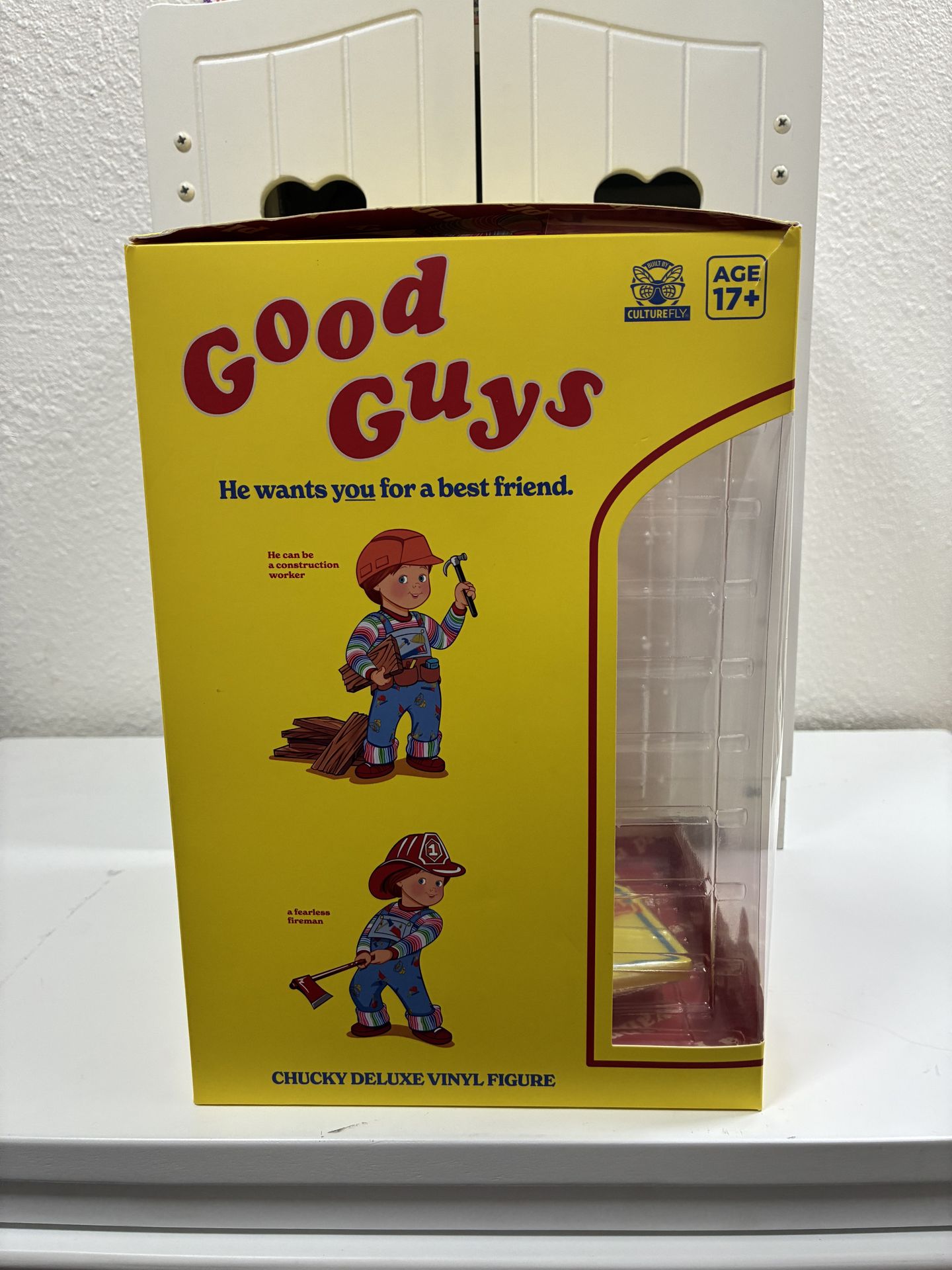 Good Guys Chucky Deluxe Vinyl Figure