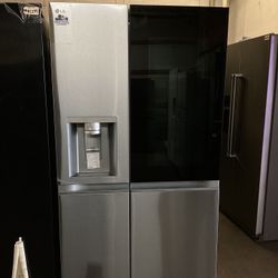 LG 27 cu.ft. Side by Side Refrigerator with Ice Maker and Water Dispenser