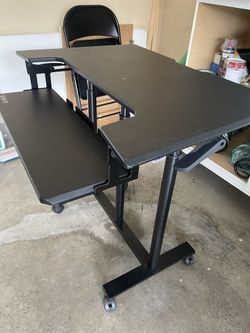 Leveling Desk 
